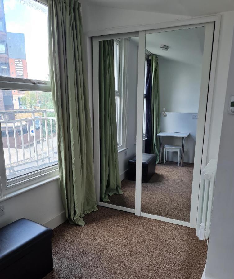 H.V Apartments Шеффілд Екстер'єр фото